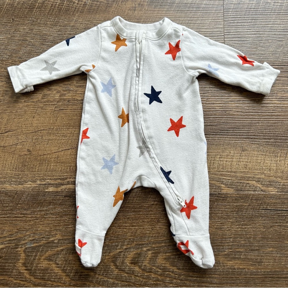 Old Navy Footie Pajamas Zipper Lot Newborn Up to 7 lbs Gender Neutral Unisex Boy - Picture 5 of 11
